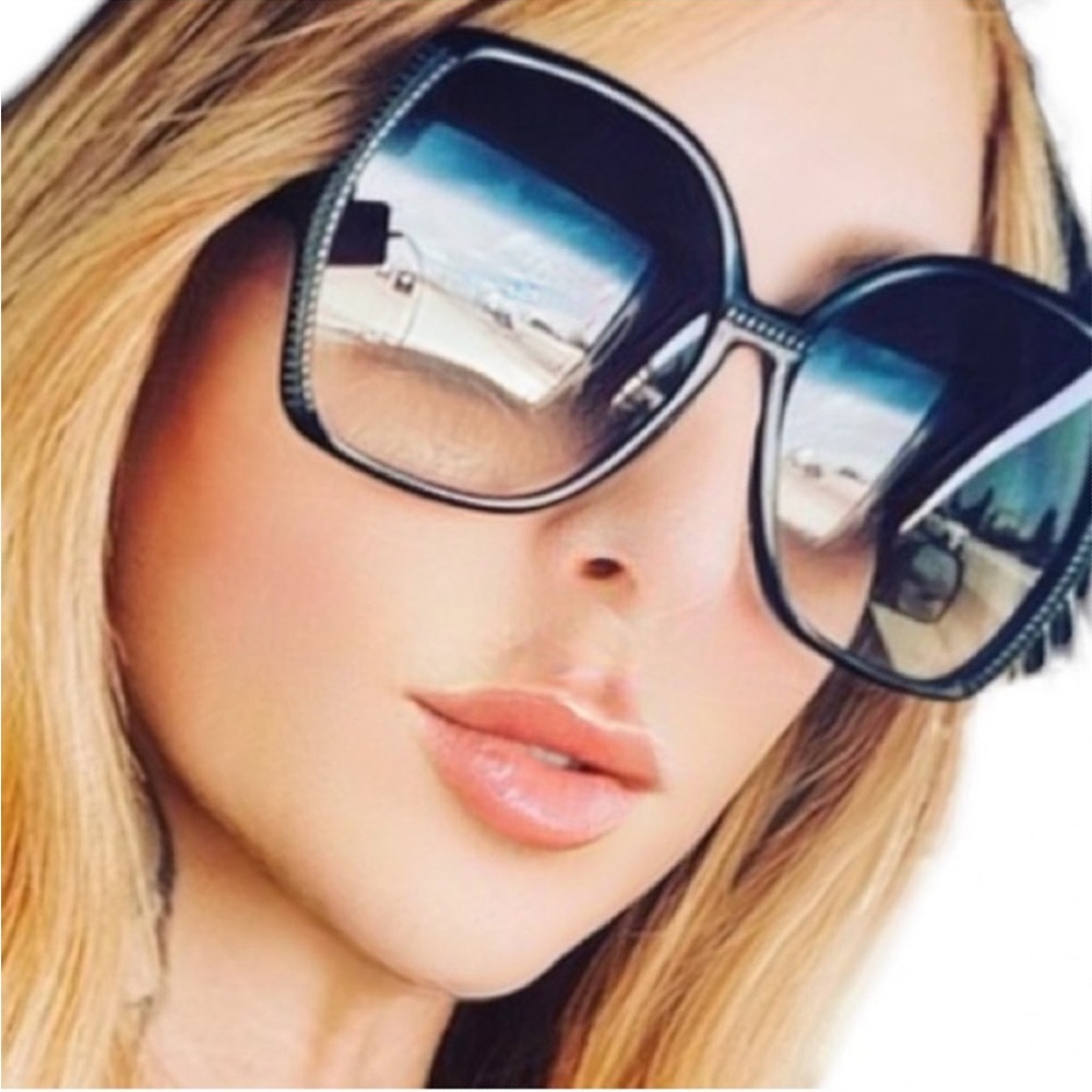 Polarized Retro Feathered Fly Sunnies 🌞